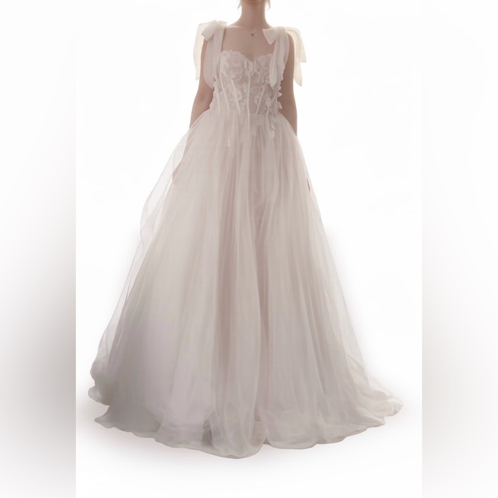 Faeriesty Elegant Peach and White Tulle Princess Cupcake Maxi Gown Size Large